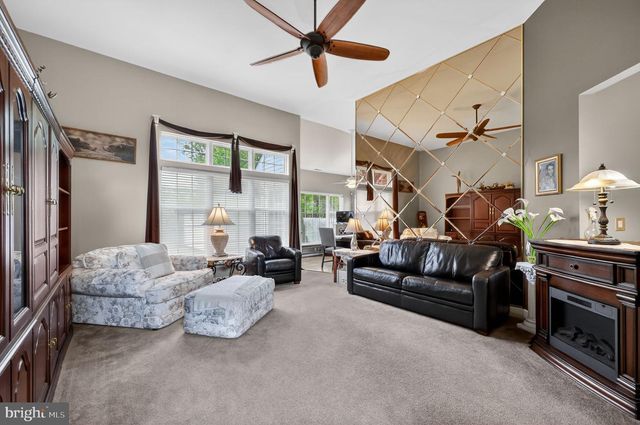 150 SUNSET DR, Mount Royal, NJ 08061