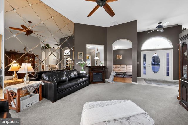 150 SUNSET DR, Mount Royal, NJ 08061
