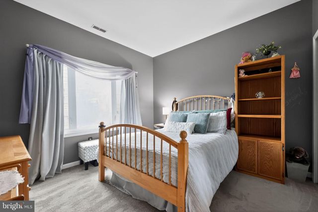 150 SUNSET DR, Mount Royal, NJ 08061