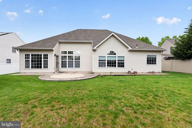 150 SUNSET DR, Mount Royal, NJ 08061