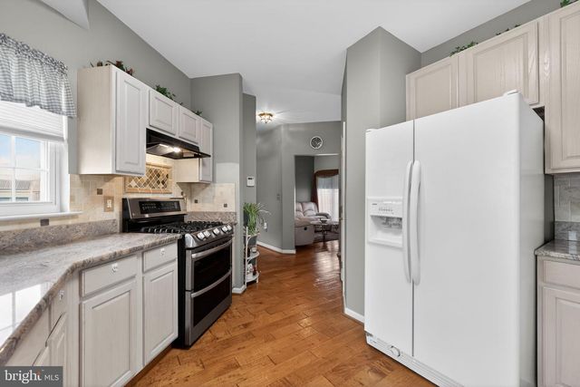 150 SUNSET DR, Mount Royal, NJ 08061