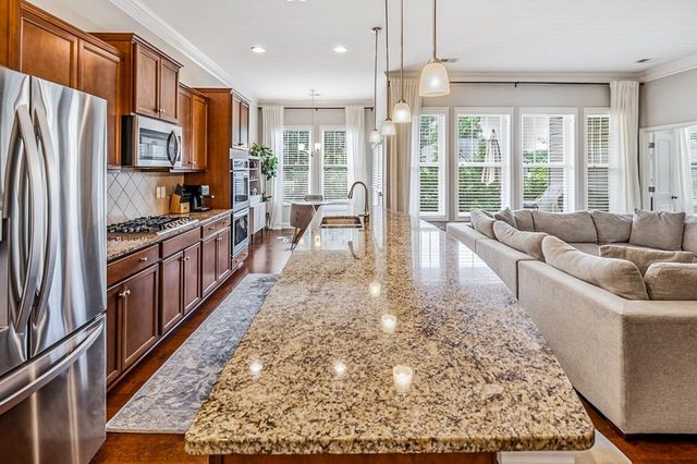 668 Ridgeville Crossing Drive, Inman, SC 29349