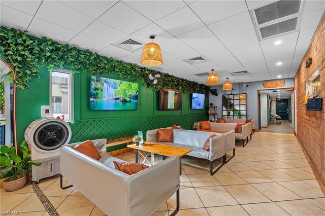 17200 San Carlos BLVD, Fort Myers Beach, FL 33931