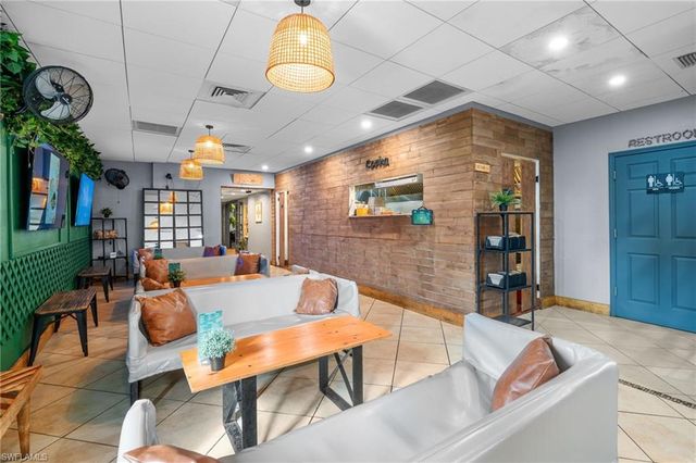 17200 San Carlos BLVD, Fort Myers Beach, FL 33931