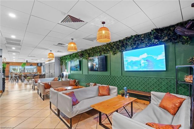17200 San Carlos BLVD, Fort Myers Beach, FL 33931