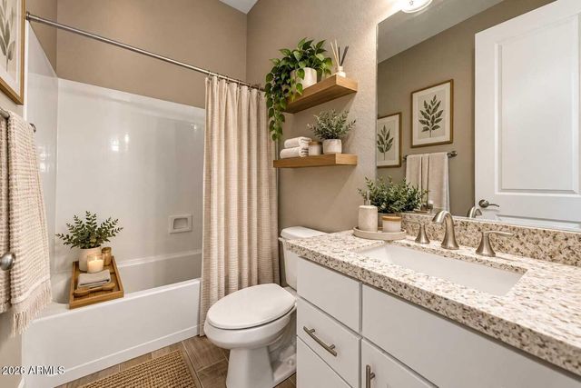 1559 W SEA FOG Drive, Gilbert, AZ 85233