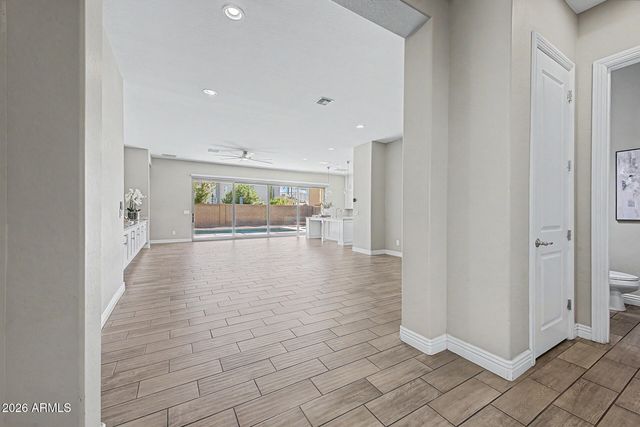 1559 W SEA FOG Drive, Gilbert, AZ 85233