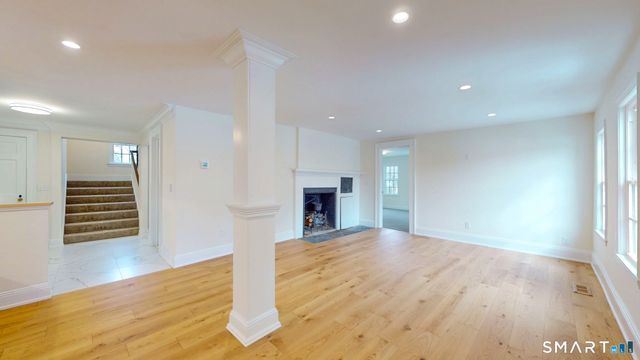 1489 Main Street, Glastonbury, CT 06033