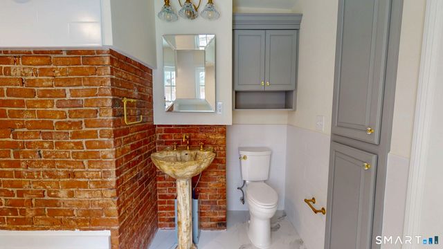 1489 Main Street, Glastonbury, CT 06033