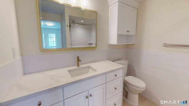 1489 Main Street, Glastonbury, CT 06033