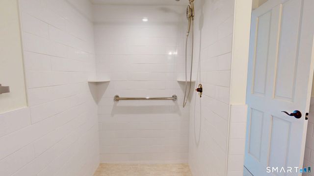 1489 Main Street, Glastonbury, CT 06033