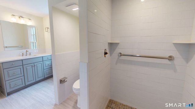 1489 Main Street, Glastonbury, CT 06033