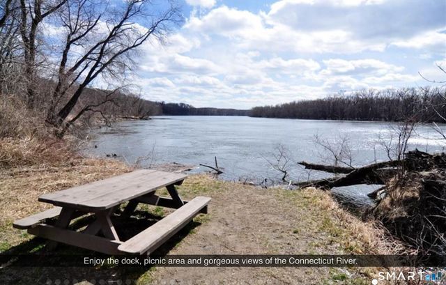 1489 Main Street, Glastonbury, CT 06033