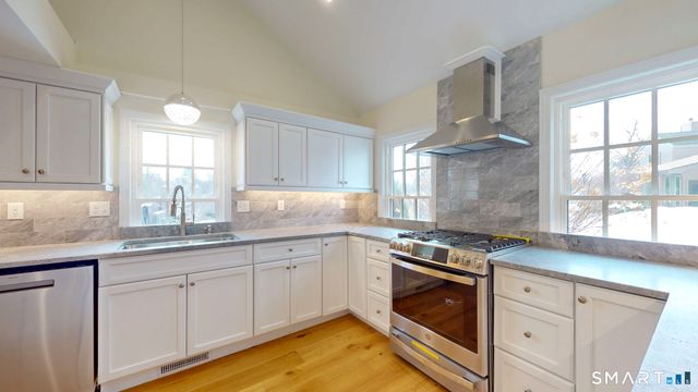 1489 Main Street, Glastonbury, CT 06033