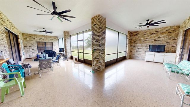 17210 PARRISH GROVE ROAD, Dade City, FL 33523