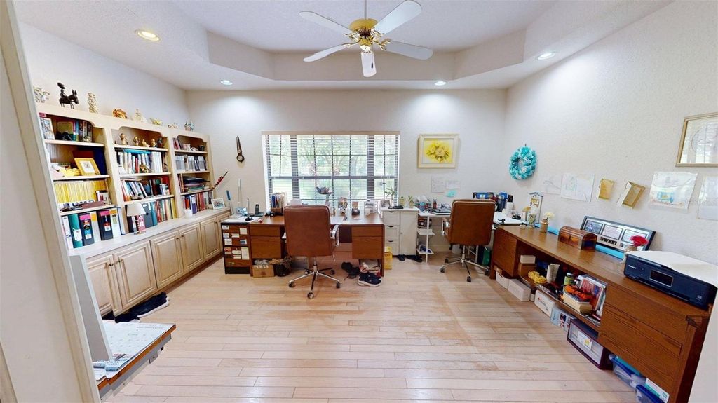 Image 11 of property listing at 17210 PARRISH GROVE ROAD, Dade City, FL 33523