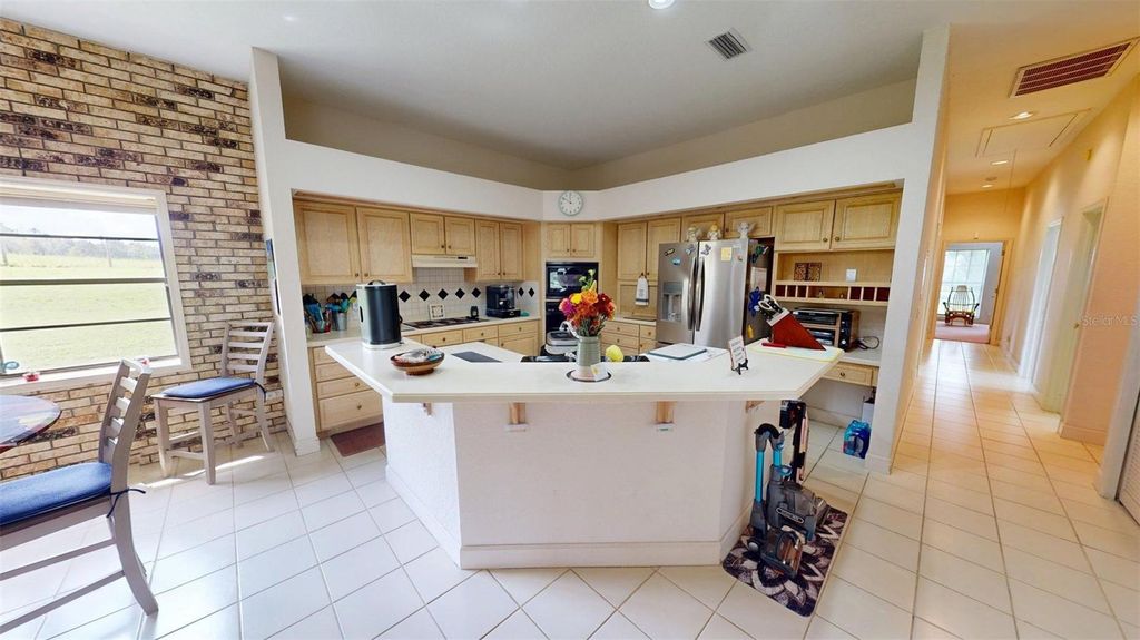 Image 15 of property listing at 17210 PARRISH GROVE ROAD, Dade City, FL 33523
