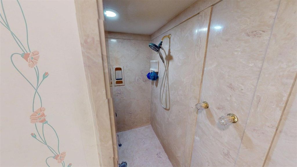 Image 24 of property listing at 17210 PARRISH GROVE ROAD, Dade City, FL 33523