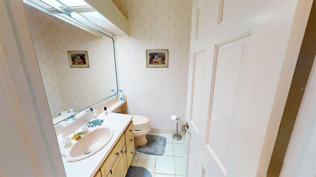 Image 32 of property listing at 17210 PARRISH GROVE ROAD, Dade City, FL 33523