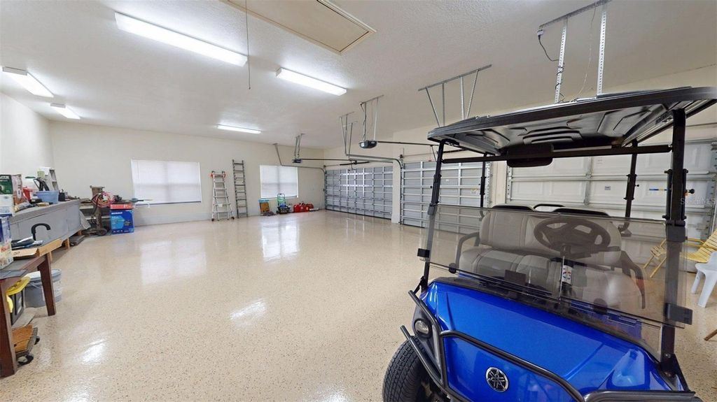 Image 36 of property listing at 17210 PARRISH GROVE ROAD, Dade City, FL 33523