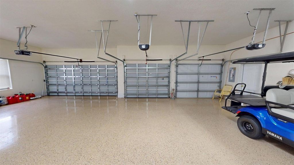 Image 37 of property listing at 17210 PARRISH GROVE ROAD, Dade City, FL 33523