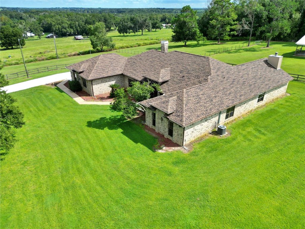 Image 42 of property listing at 17210 PARRISH GROVE ROAD, Dade City, FL 33523