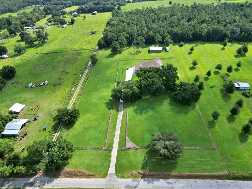 Image 52 of property listing at 17210 PARRISH GROVE ROAD, Dade City, FL 33523
