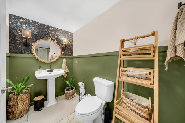 475 Newburyport Tpke, Rowley, MA 01969