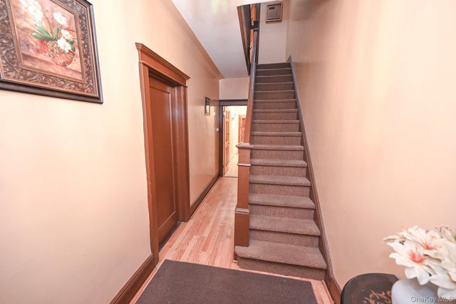 7839 82nd Street, Glendale, NY 11385