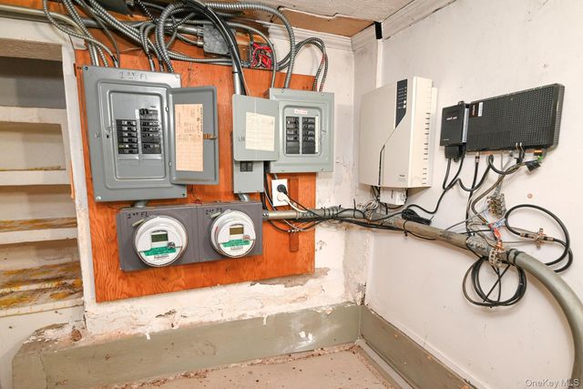 7839 82nd Street, Glendale, NY 11385