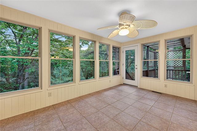 110 Salen Lane, Bella Vista, AR 72715