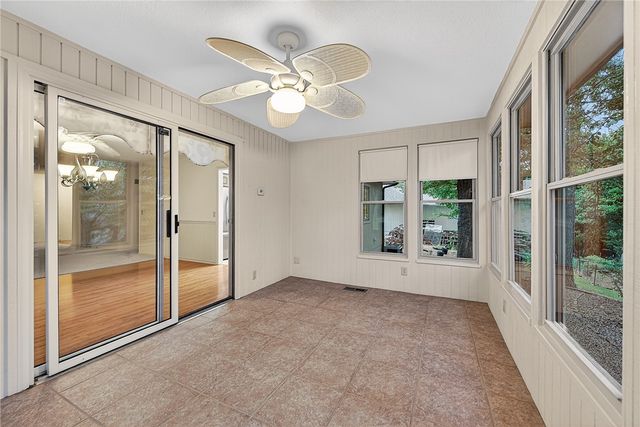 110 Salen Lane, Bella Vista, AR 72715