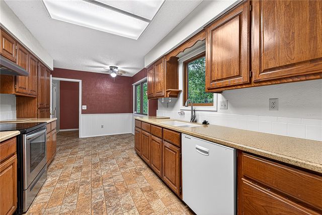 110 Salen Lane, Bella Vista, AR 72715