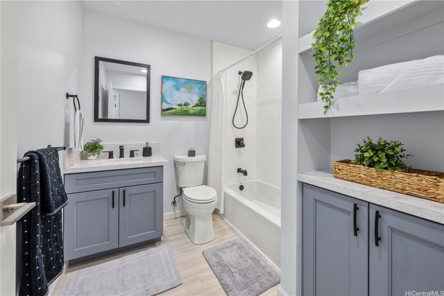 322 Anapalau Street, Honolulu, HI 96825