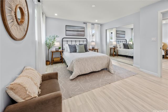 322 Anapalau Street, Honolulu, HI 96825