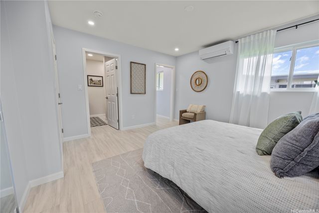 322 Anapalau Street, Honolulu, HI 96825