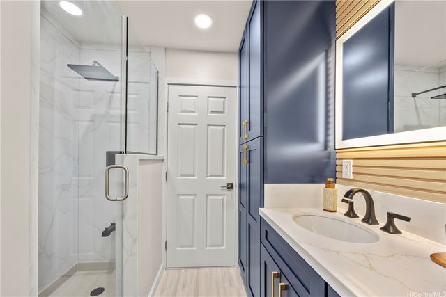 322 Anapalau Street, Honolulu, HI 96825