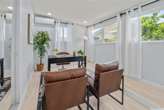 322 Anapalau Street, Honolulu, HI 96825