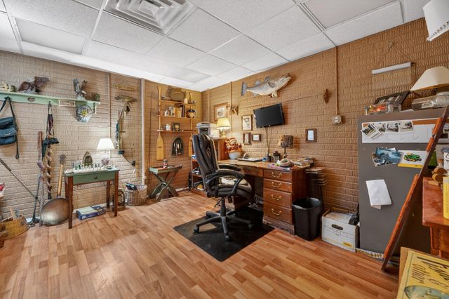 24 Queen Regent CT, Blue Ridge, VA 24064