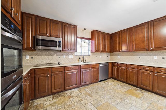 1306 S Kirkwood Road, Houston, TX 77077