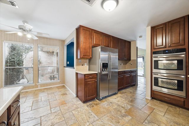 1306 S Kirkwood Road, Houston, TX 77077