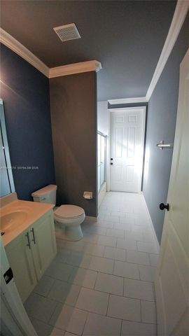 15387 SW 21st Ln 1, Miami, FL 33185