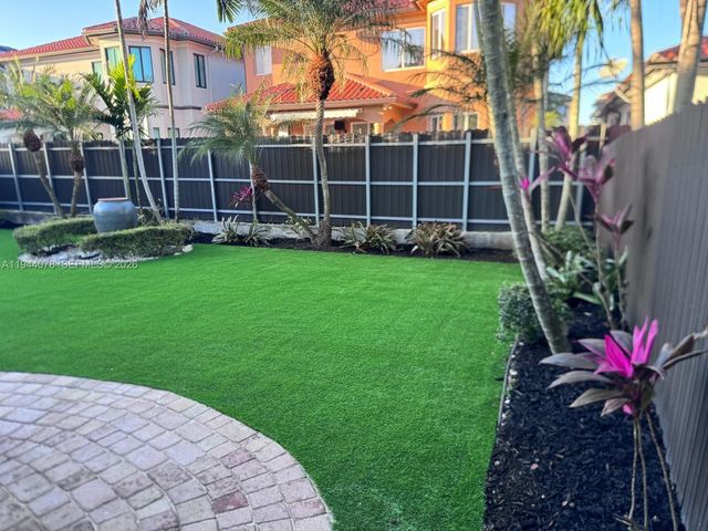 15387 SW 21st Ln 1, Miami, FL 33185