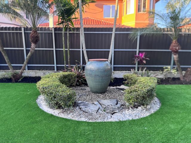 15387 SW 21st Ln 1, Miami, FL 33185