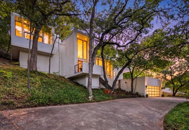 3817 Harlanwood Drive, Fort Worth, TX 76109