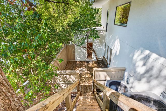 3817 Harlanwood Drive, Fort Worth, TX 76109