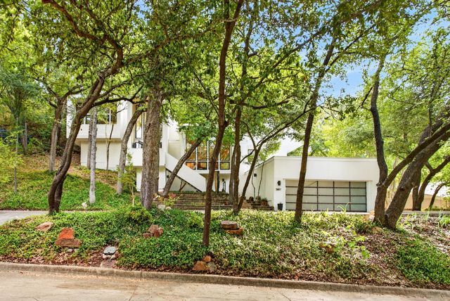 3817 Harlanwood Drive, Fort Worth, TX 76109