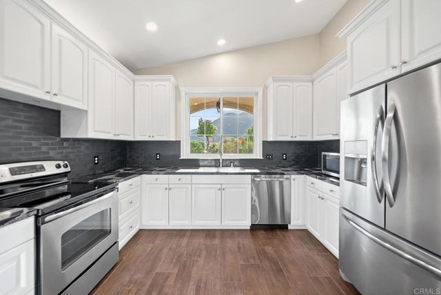 1107 Saint George Drive, El Cajon, CA 92019