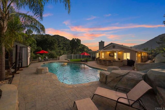 1107 Saint George Drive, El Cajon, CA 92019