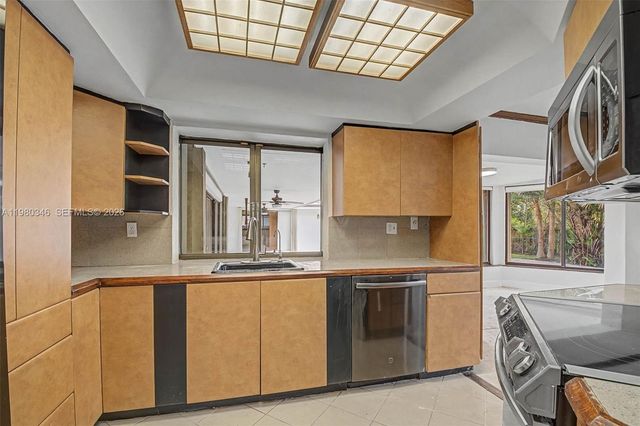 13621 SW 103rd Ave, Miami, FL 33176